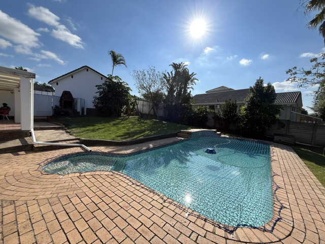 To Let 3 Bedroom Property for Rent in Beacon Bay North Eastern Cape